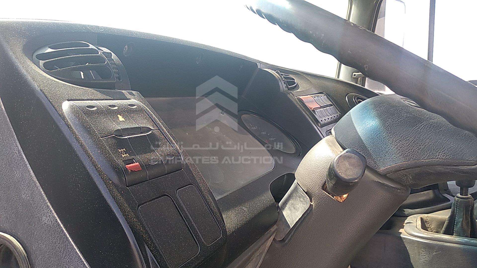 2011 HYUNDAI --- VIN: KMFDA18C7CC060478