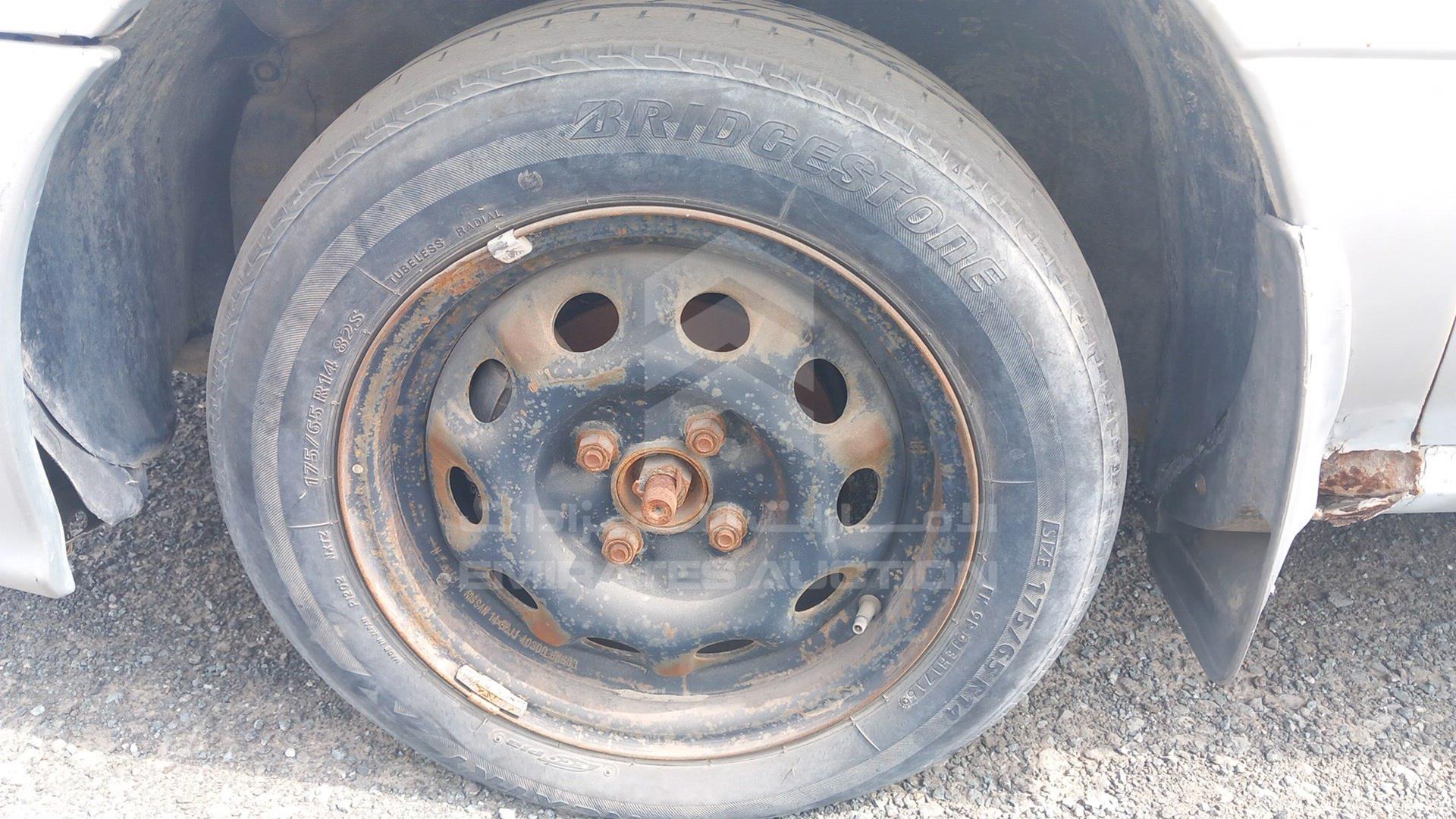 1999 NISSAN SUNNY VIN: JN1DB41S5XW001464