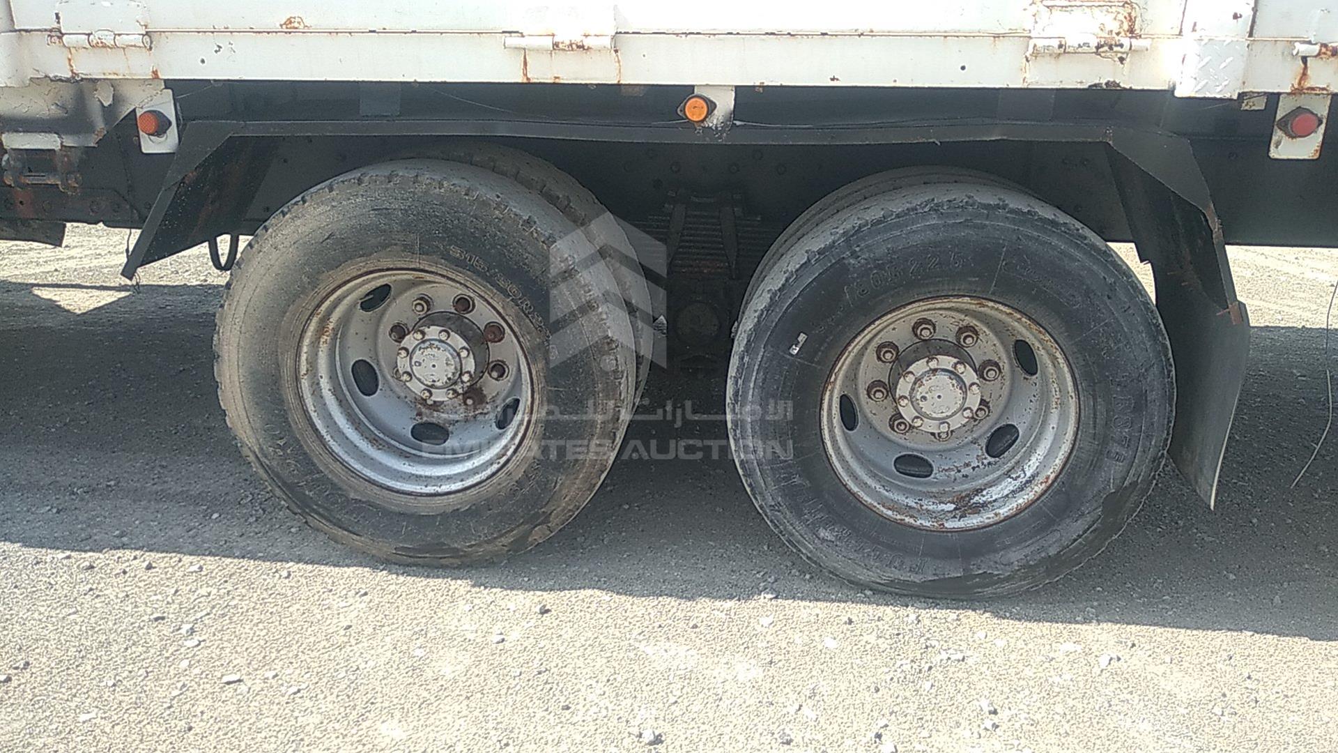 2000 HYUNDAI --- VIN: KMFDA19CPYC005650