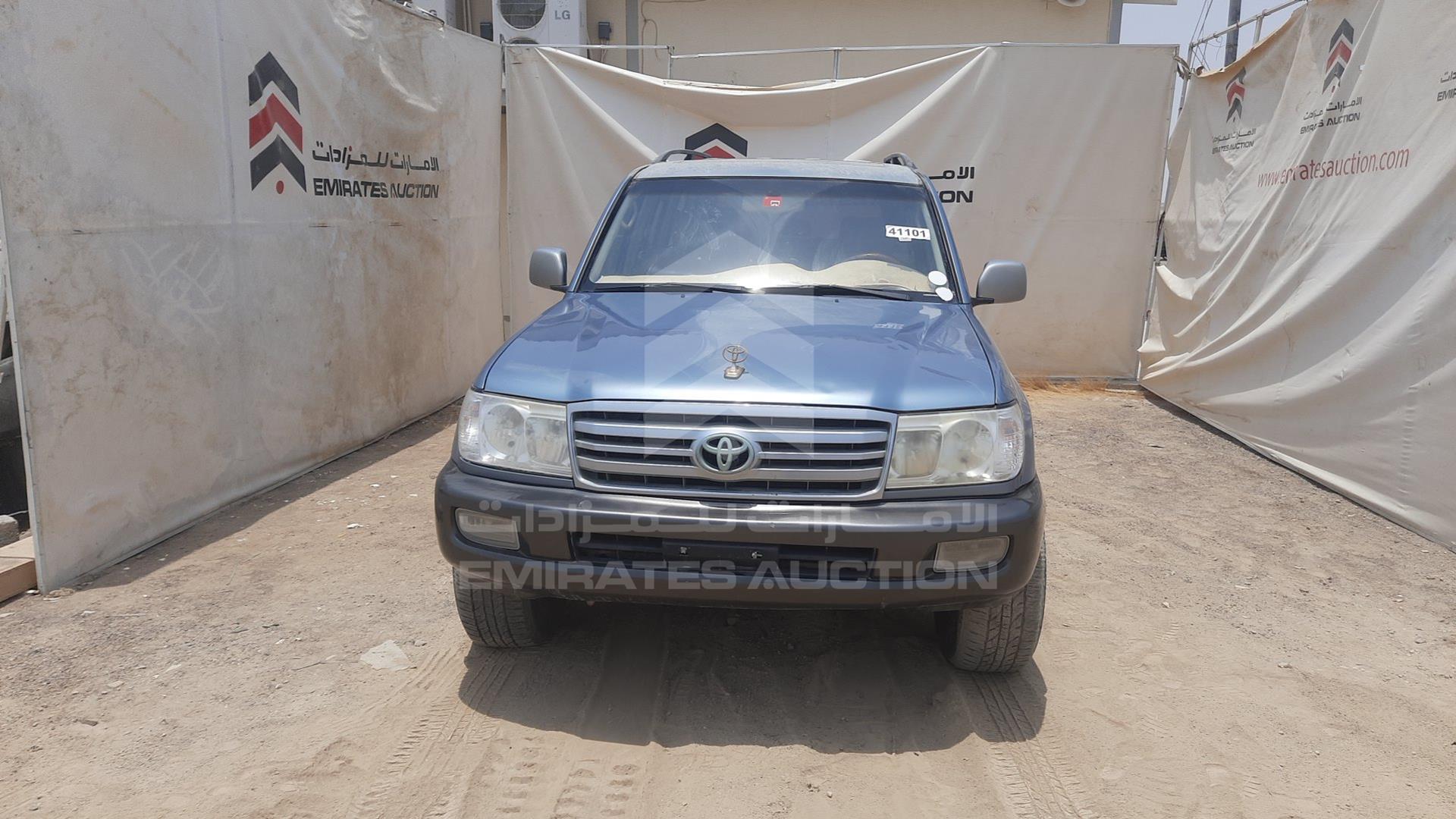2005 TOYOTA LAND CRUISER VIN: JTEHT05J852069778