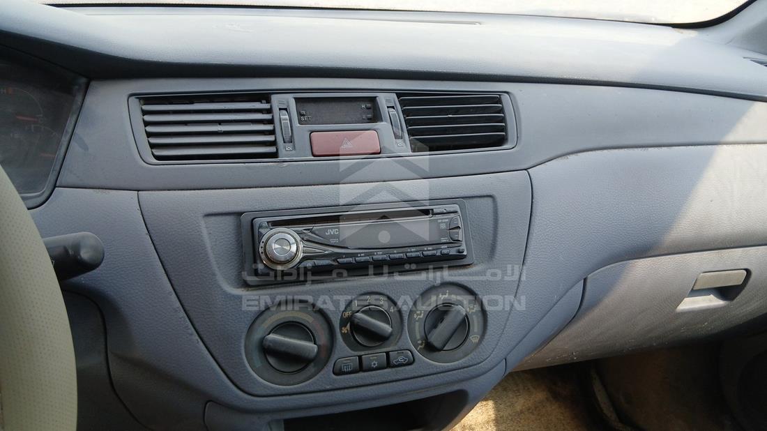 2002 Mitsubishi Lancer — Entertainment Systems & Camera Monitor & Navigation — Photo 16