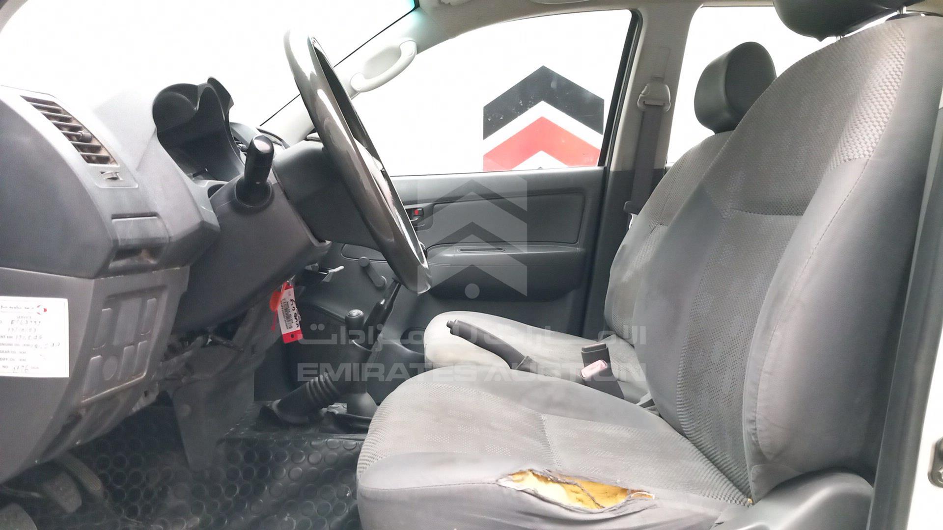 2013 TOYOTA HILUX VIN: MR0FX22G6D1362900
