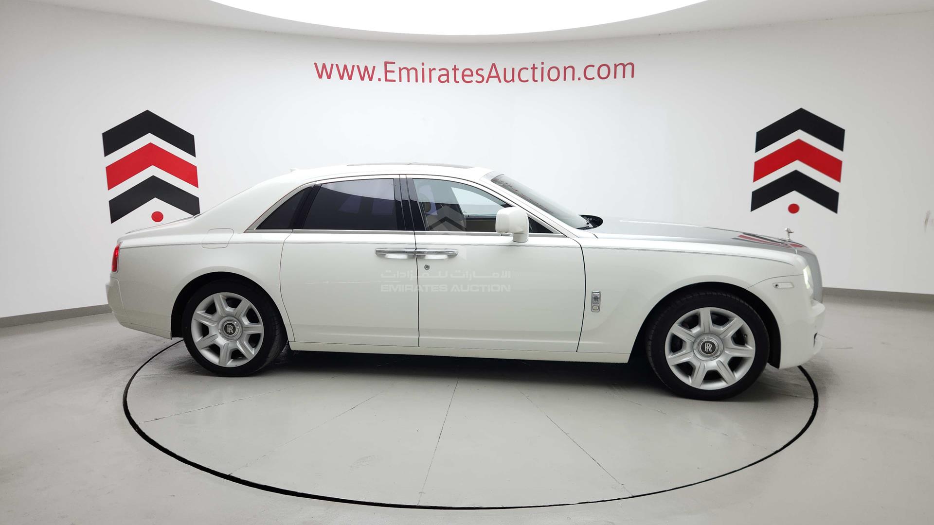 2011 ROLLS-ROYCE GHOST VIN: SCA664S05BUX35489