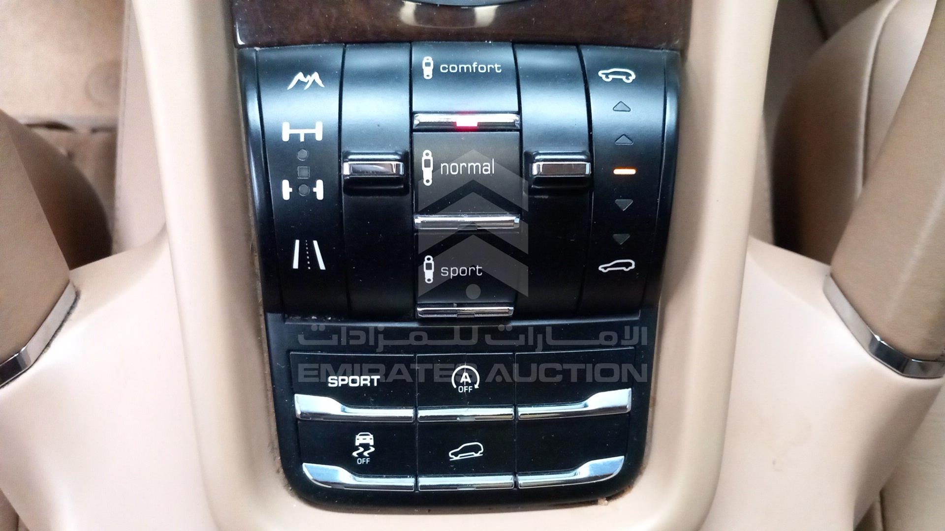 2012 PORSCHE CAYENNE VIN: WP1ZZZ92ZCLA51031