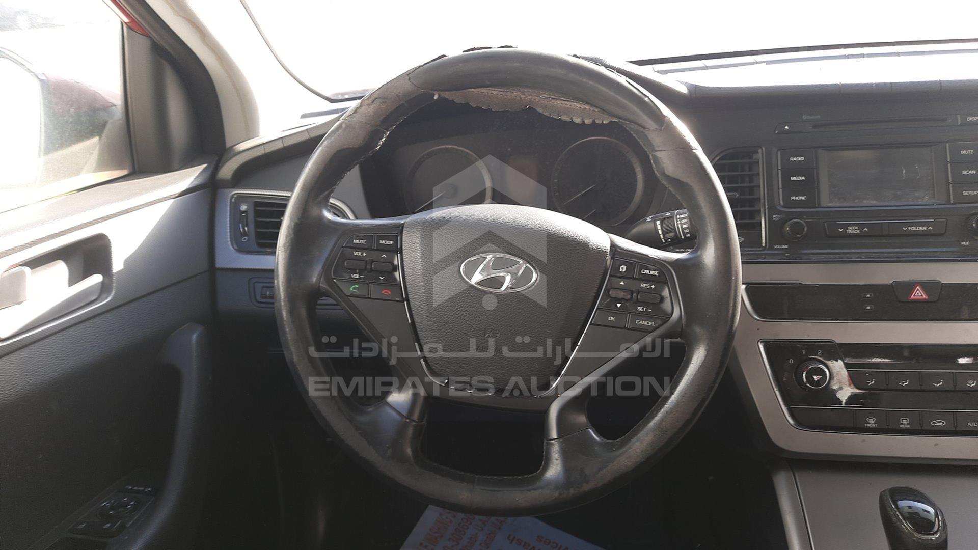 2015 HYUNDAI SONATA VIN: KMHE241G2FA028352