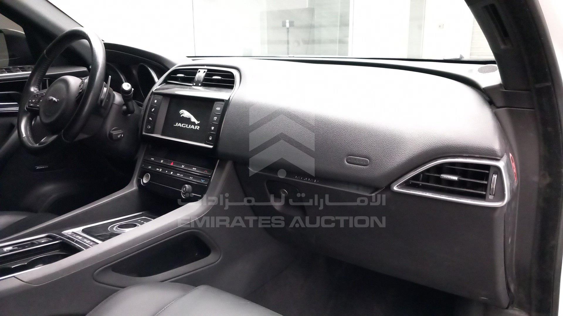 2018 JAGUAR F-PACE VIN: SADCJ2FX3JA280958