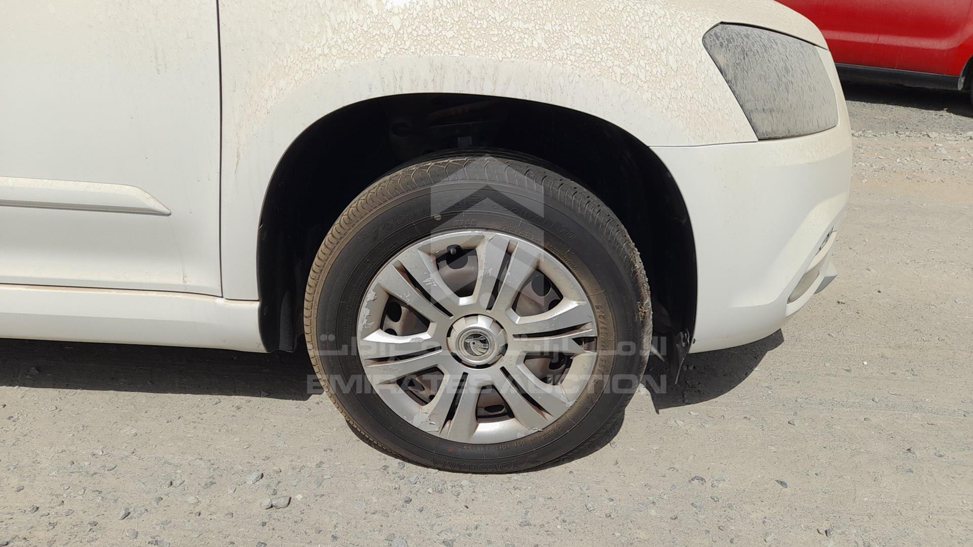 2015 SKODA YETI VIN: TMBJJ2ND0F6990002