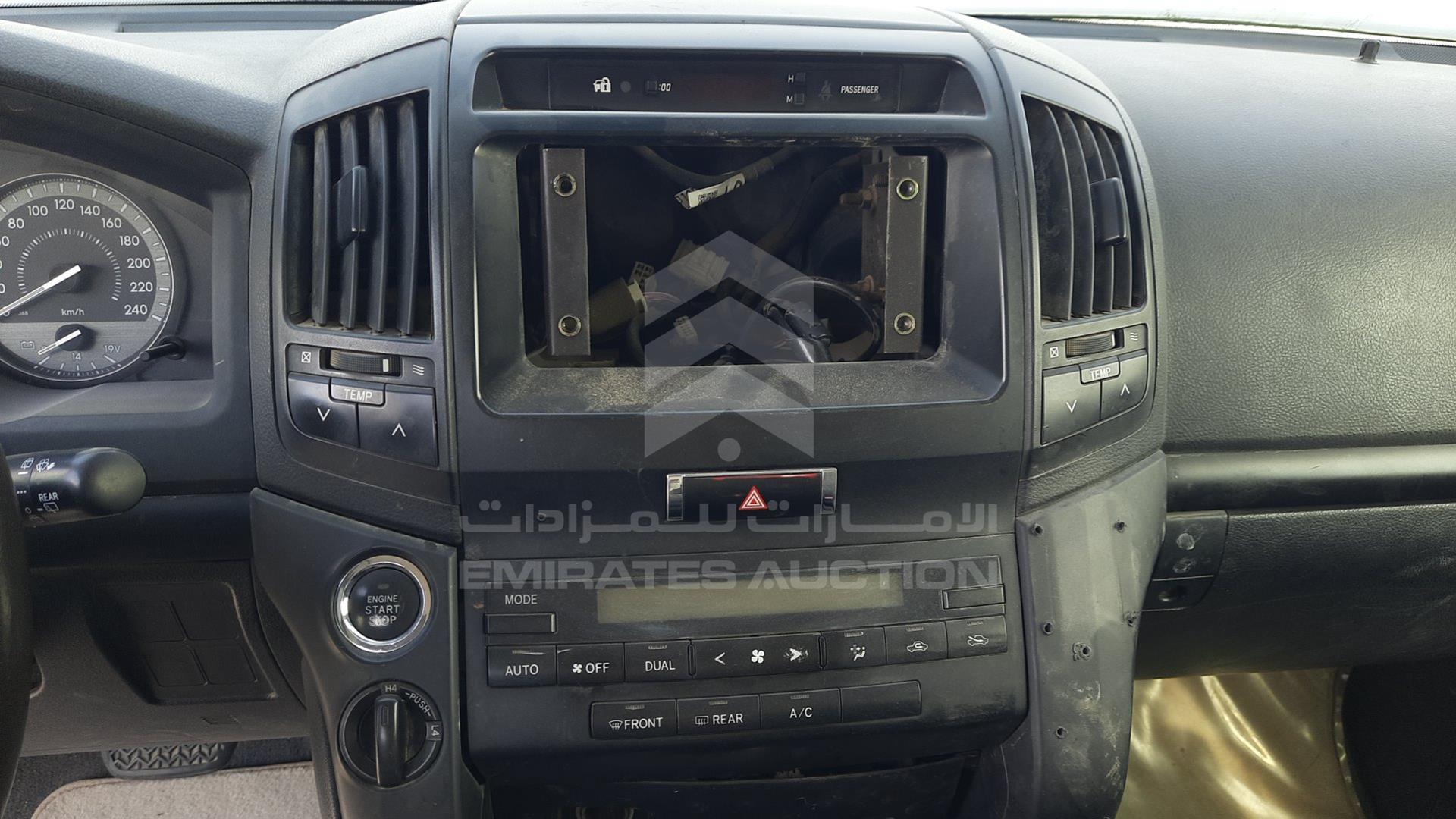 2012 TOYOTA LAND CRUISER VIN: JTMDU09J7C4055558