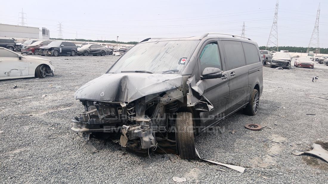 2023 Mercedes V 250 — Front Left Angle — Photo 5