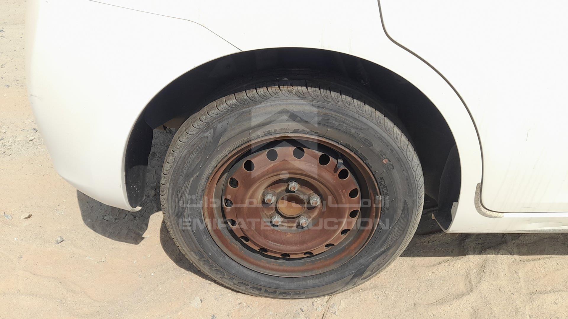 2016 NISSAN TIIDA VIN: MNTBC2C91G6010879