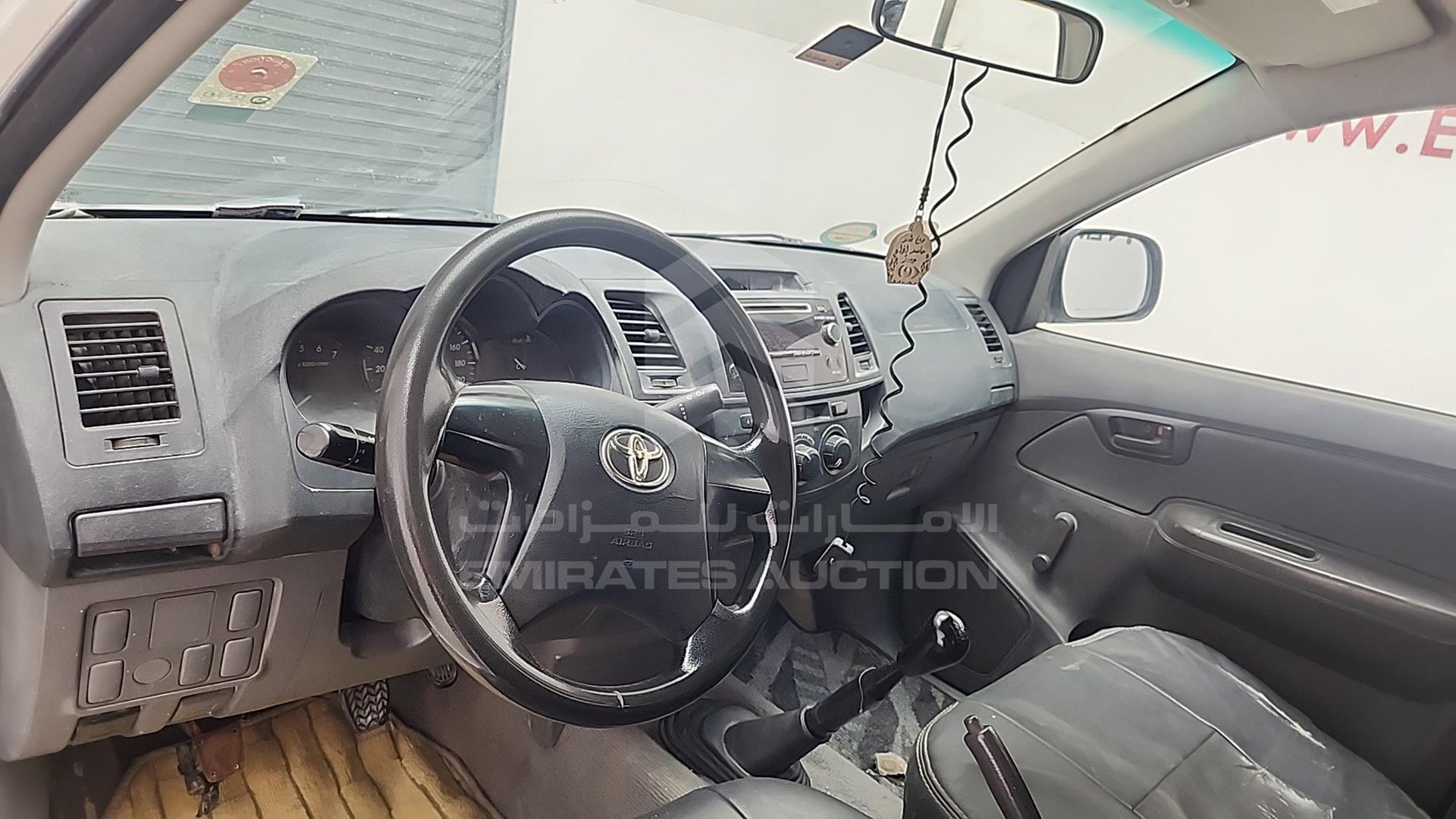 2015 TOYOTA HILUX VIN: MR0EX12G8F2357748