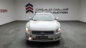 2010 Nissan Maxima — Full Front View — Photo 1 — Thumbnail
