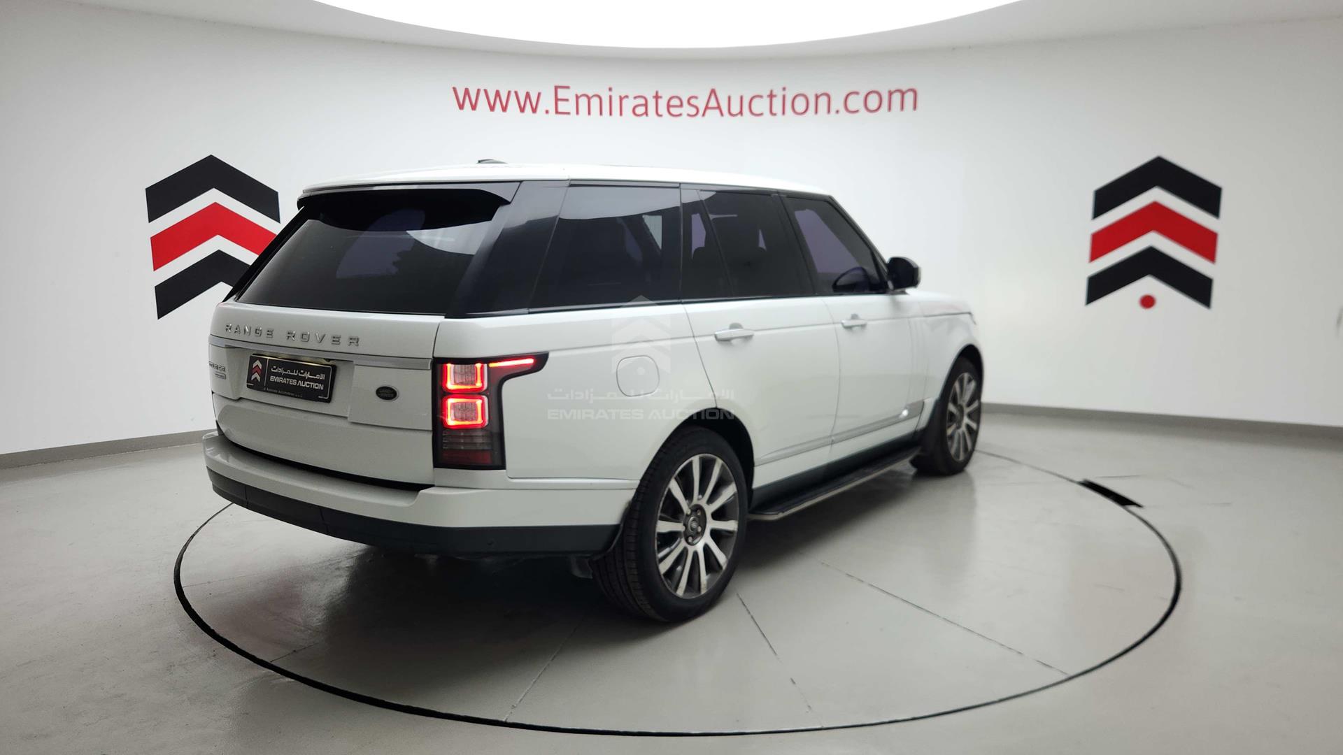 2015 RANGE ROVER VOGUE VIN: SALGA2EF2FA200250