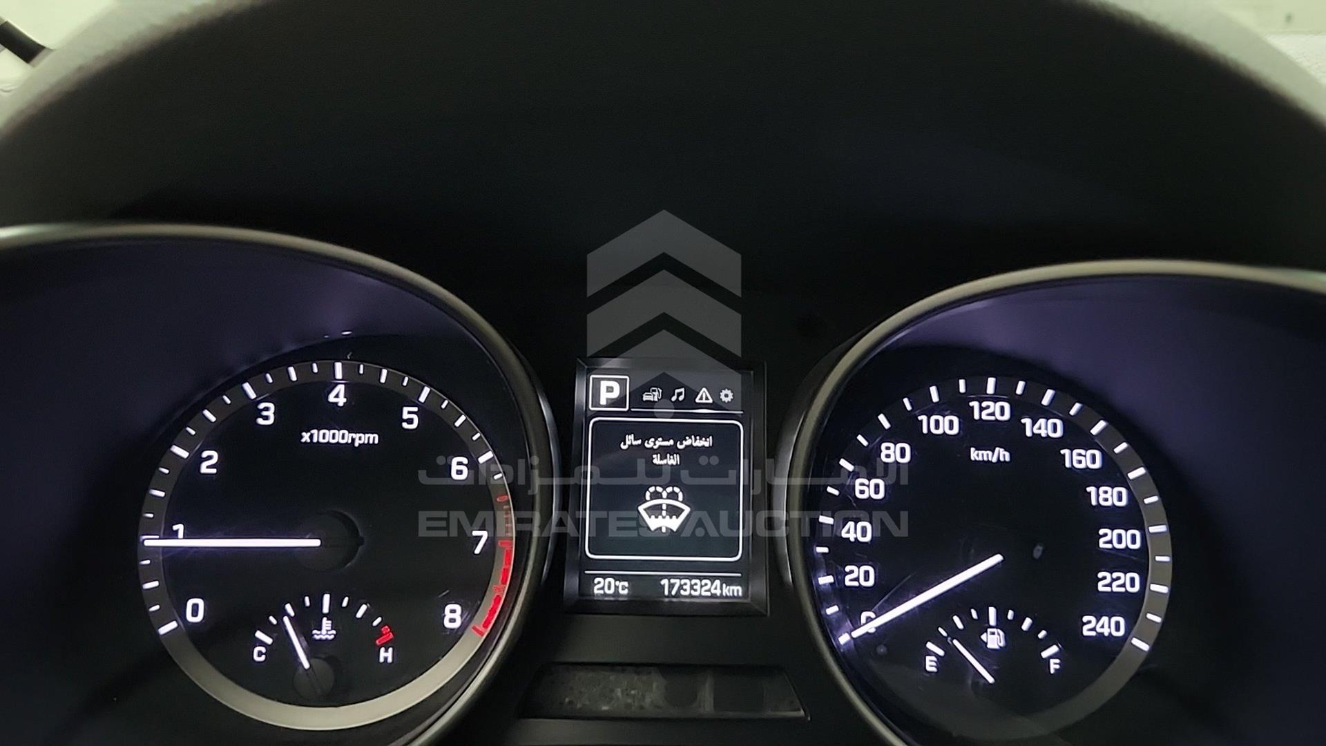 2017 HYUNDAI SANTA FE VIN: KMHST81CXHU647299