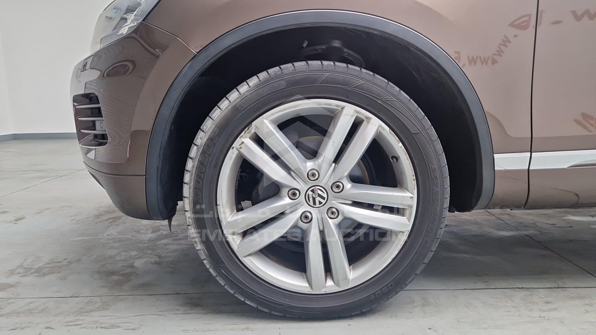 WVGBC37P4CD065642 - 2012 Volkswagen Touareg - #507553