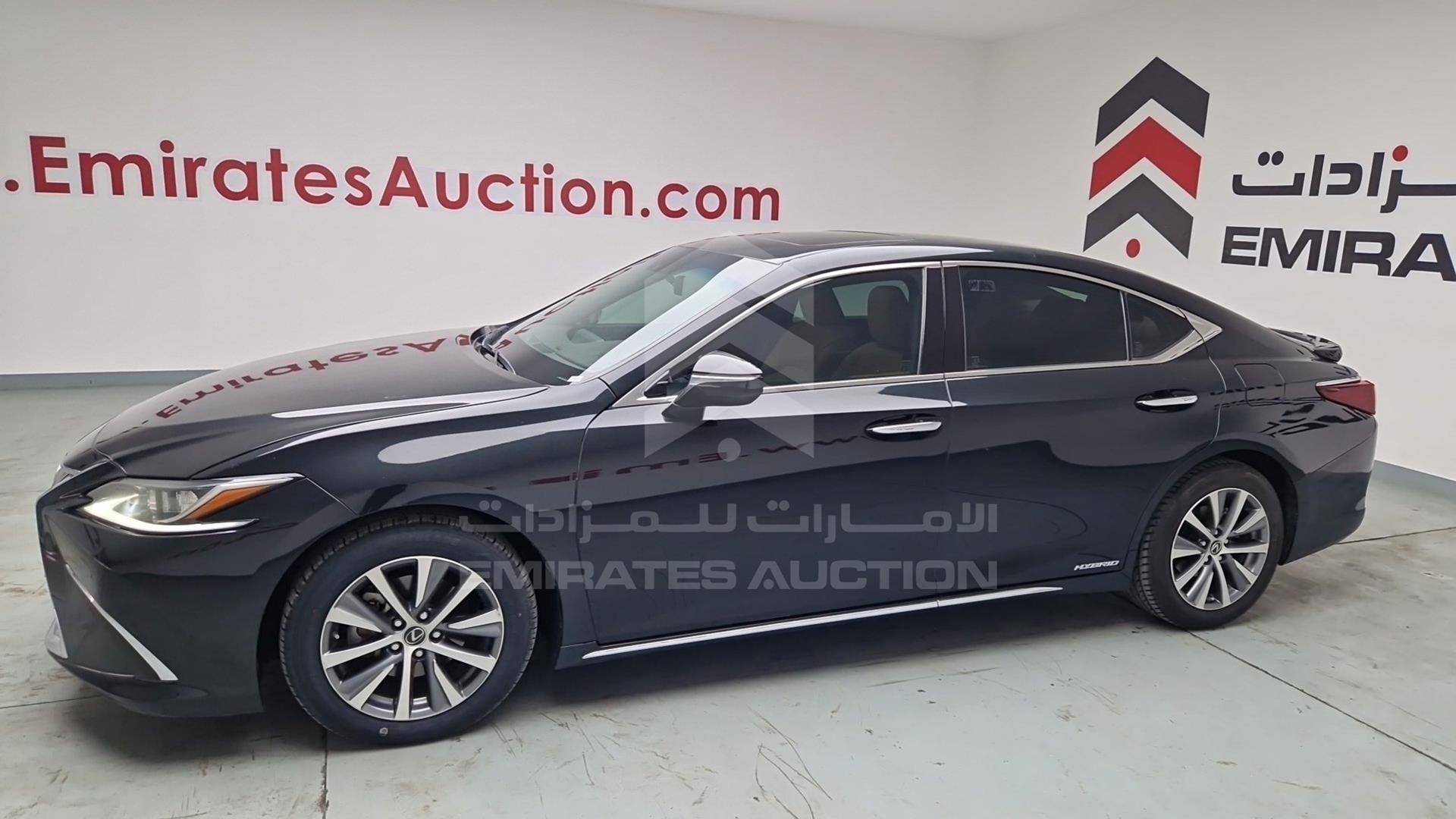2021 LEXUS ES 300H VIN: JTHB21B15M2140116