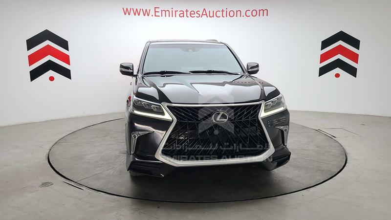 JTJHY00W1L4326058 Auction: EmiratesAuction Lot: 409451 JTJHY00W1L4326058 Lexus LX 570 2020 WHITE Photo 2