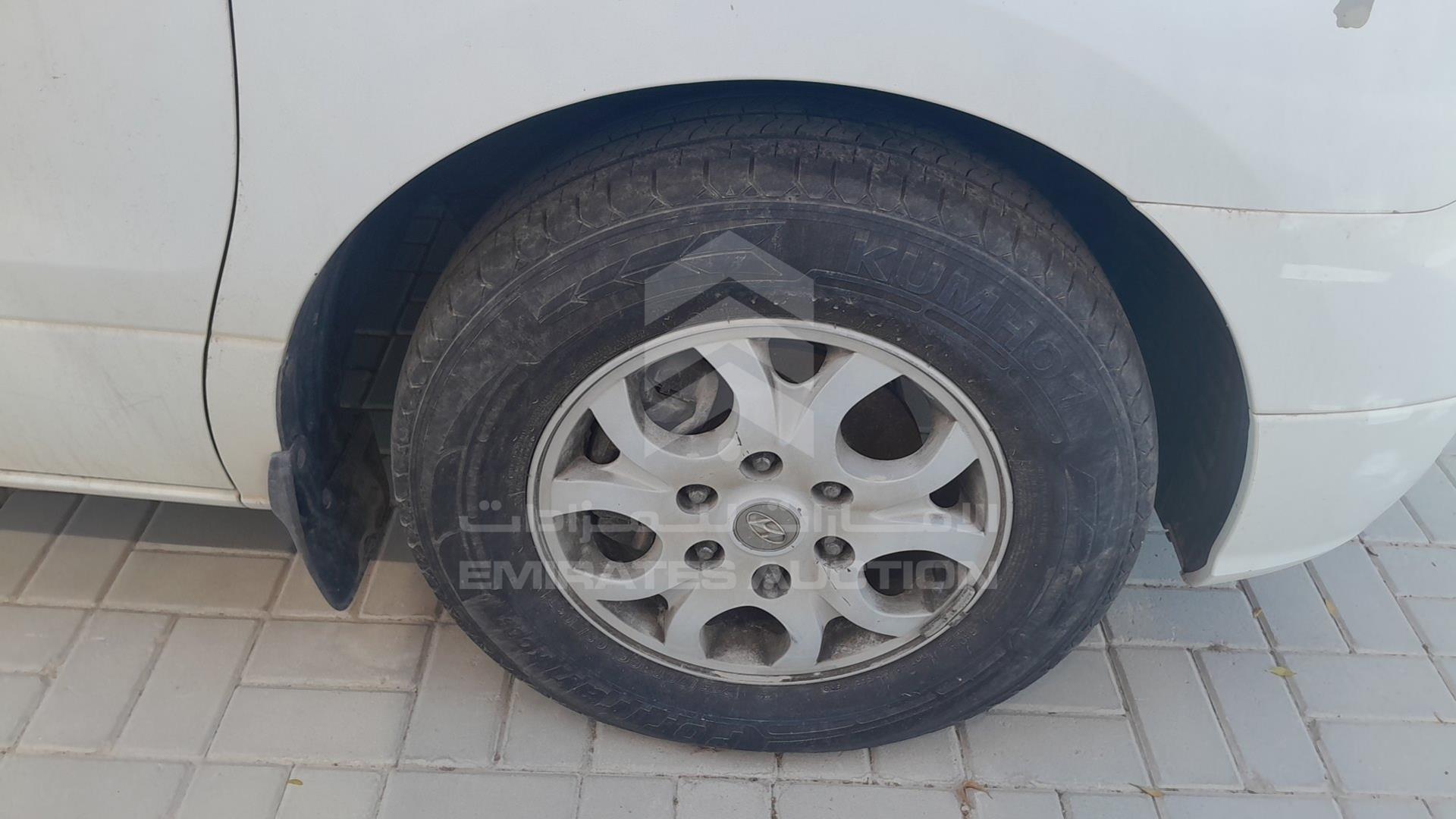 0 HYUNDAI H1 VIN: KMHWH81RXCU454375