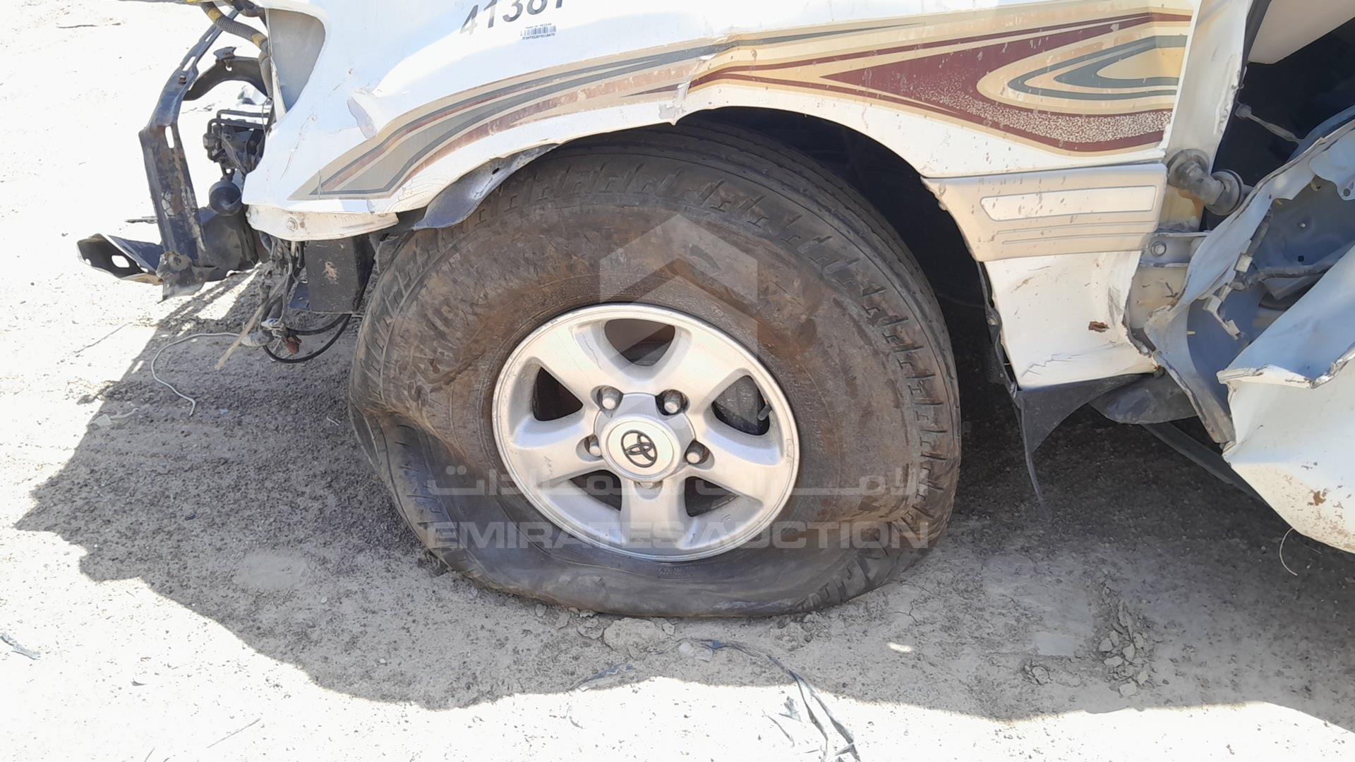 2000 TOYOTA LAND CRUISER VIN: JT3HT05J6Y0118470
