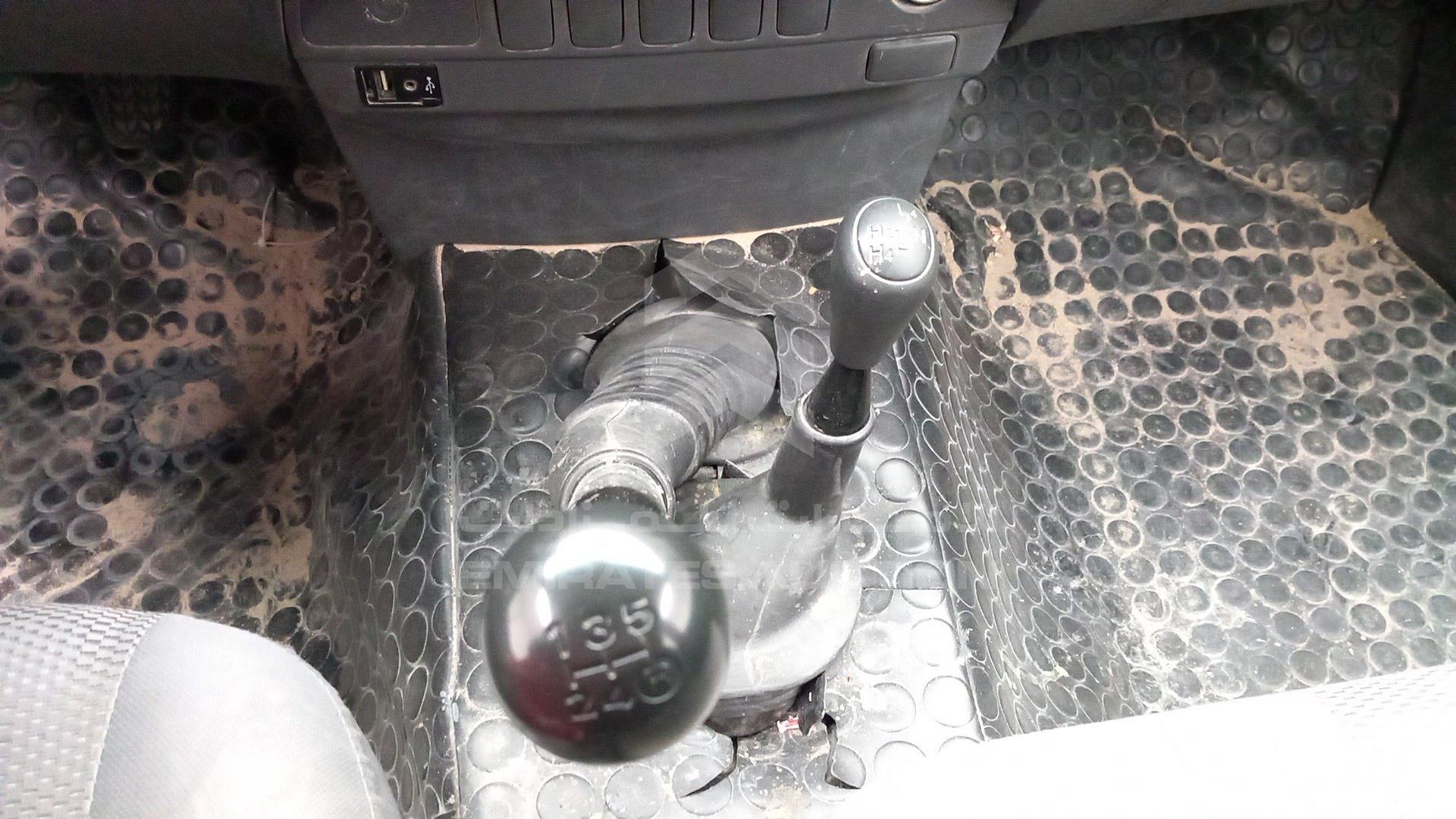 2013 TOYOTA HILUX VIN: MR0FX22G6D1360368