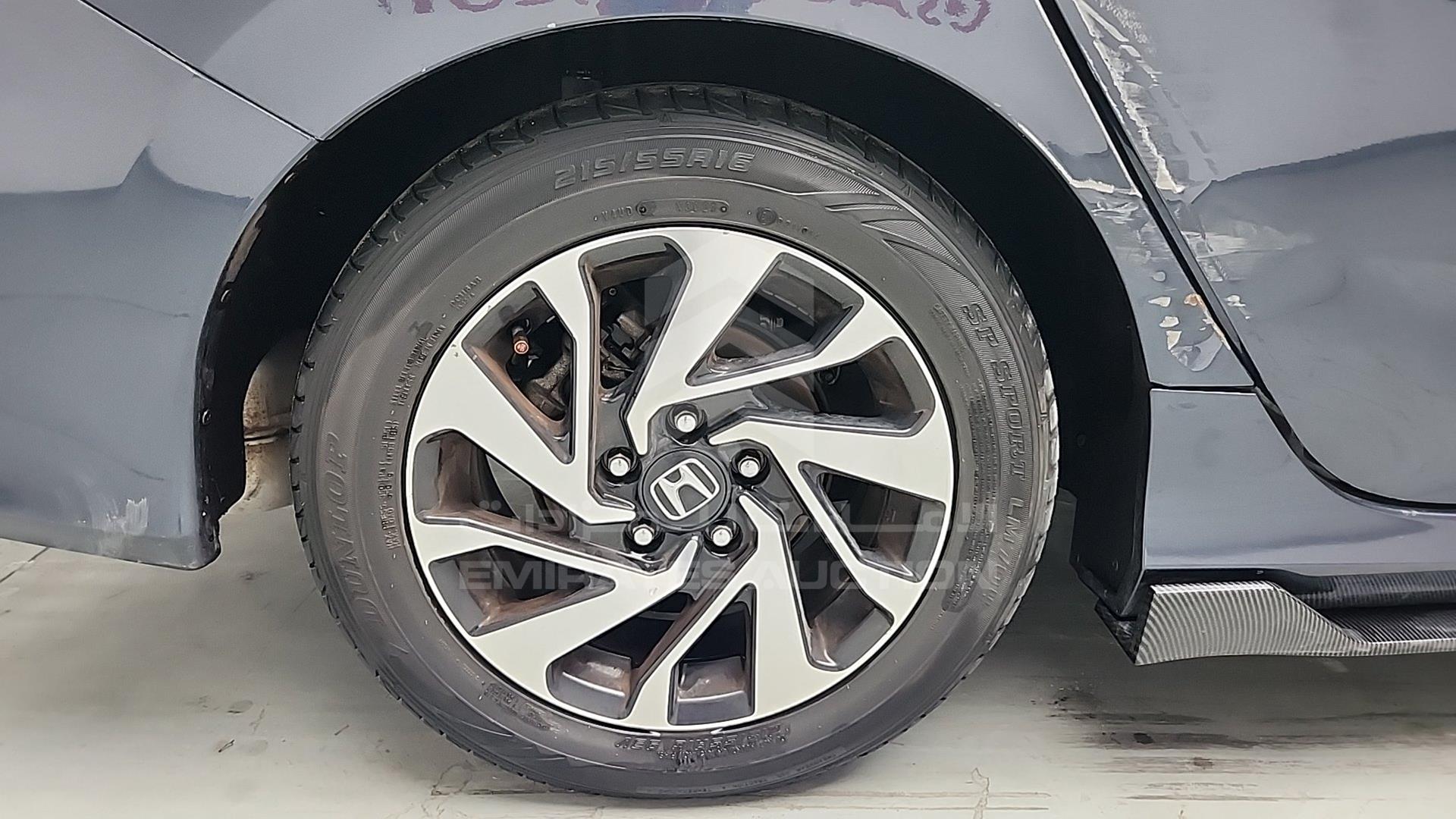 2018 HONDA CIVIC VIN: 19XFC2678JE450196