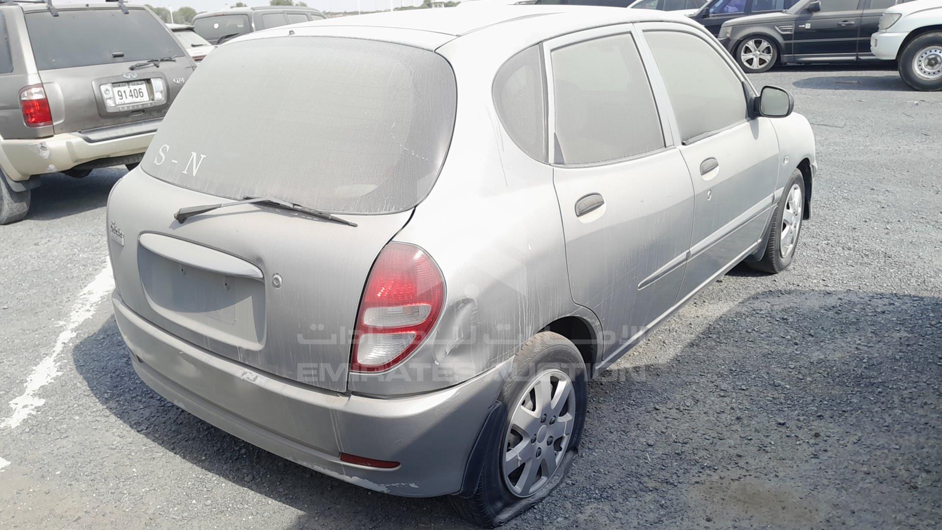 2004 DAIHATSU SIRION VIN: JD1GM100841557280
