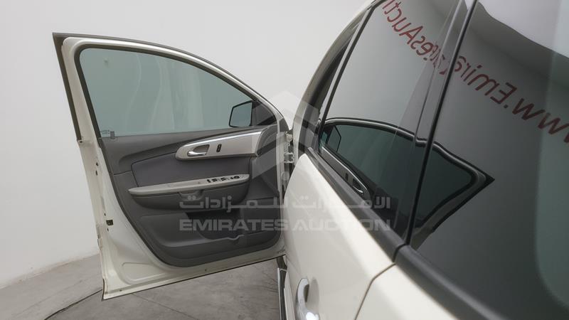1GNKR8ED9CJ235432 Auction: EmiratesAuction Lot: 413741 1GNKR8ED9CJ235432 Chevrolet Traverse 2012 WHITE Photo 15