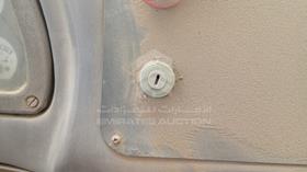 2016 Ashok Leyland Falcon — Keys — Photo 4 — Thumbnail