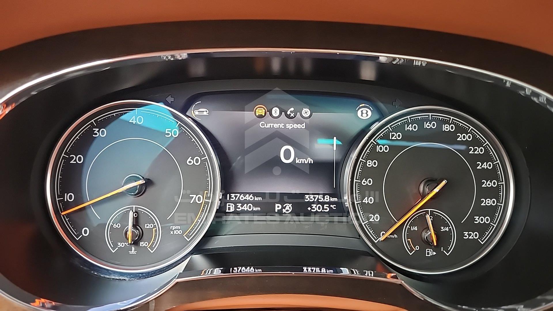 2018 BENTLEY BENTAYGA VIN: SJAAL1ZV5JC022898