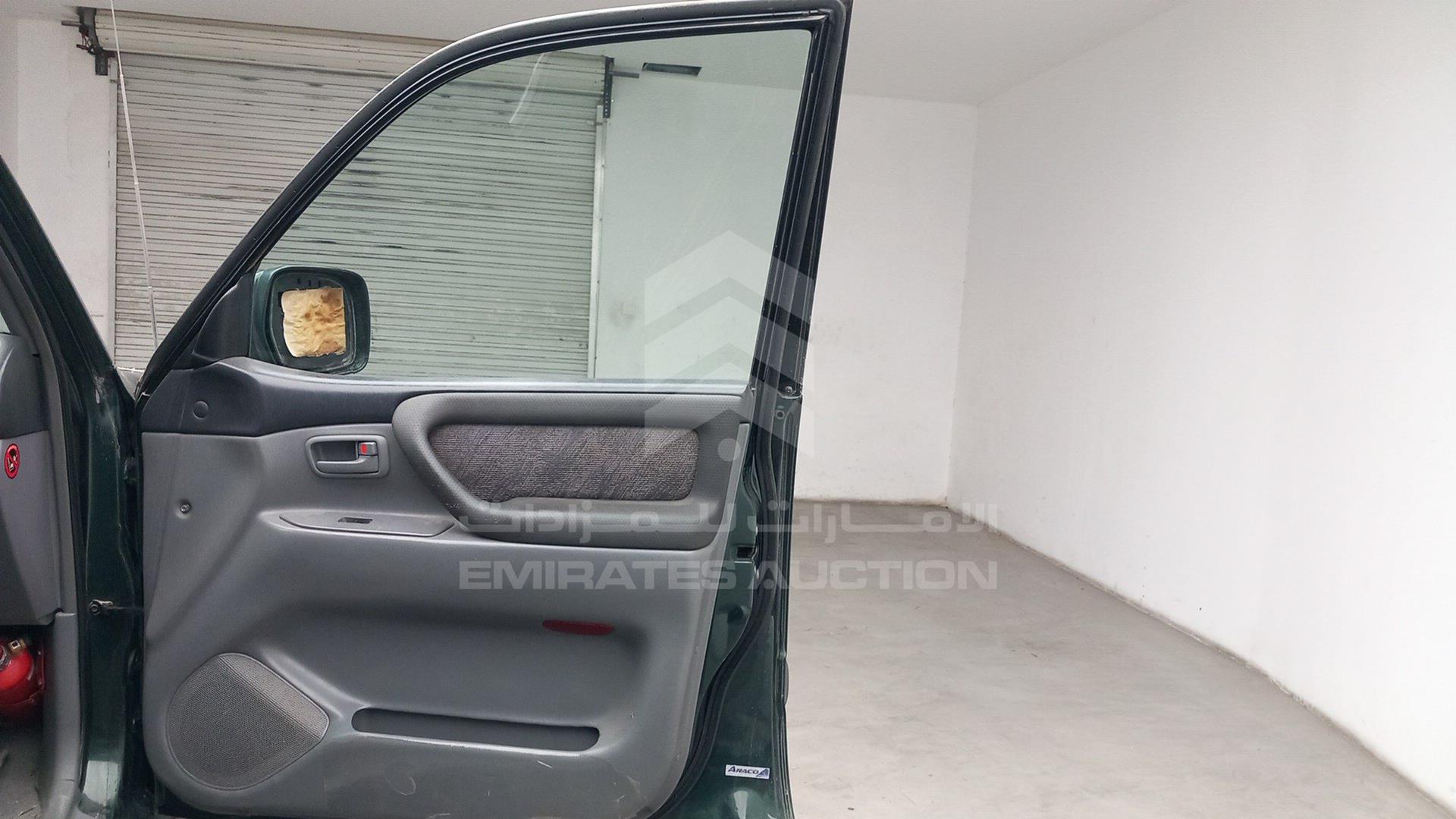 2000 TOYOTA LAND CRUISER VIN: JTEHJ09J115008443