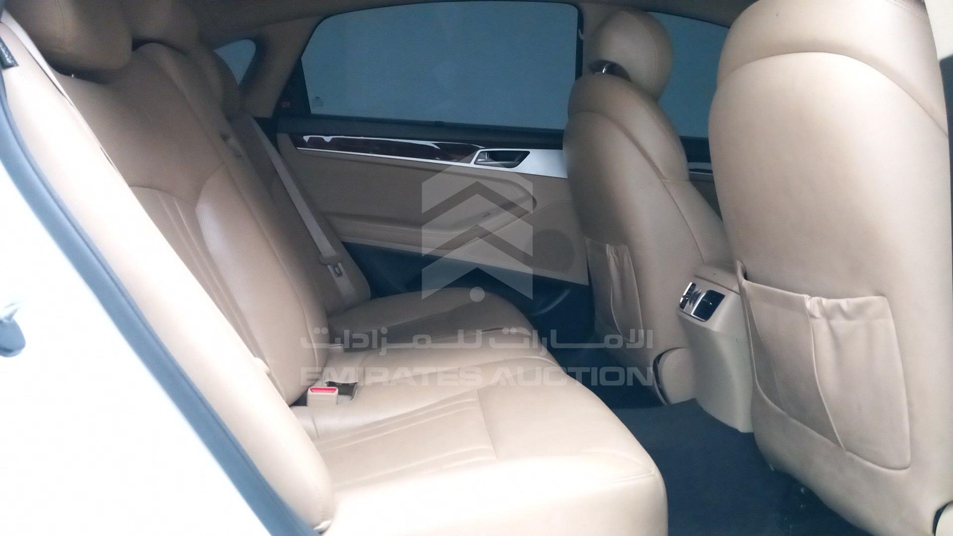 2017 HYUNDAI GENESIS VIN: KMHGN41E7HU183544