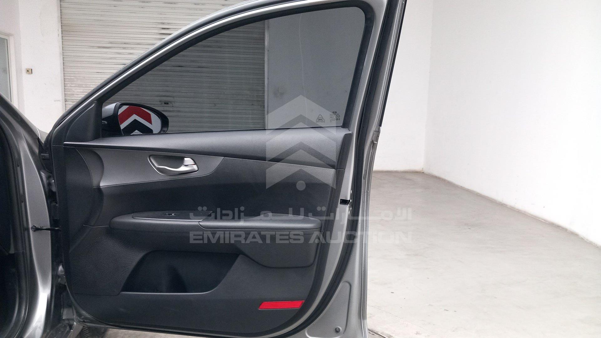 2020 KIA CERATO VIN: KNAF24162L5857181