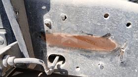 2000 Isuzu NPR — VIN on Frame — Photo 3 — Thumbnail