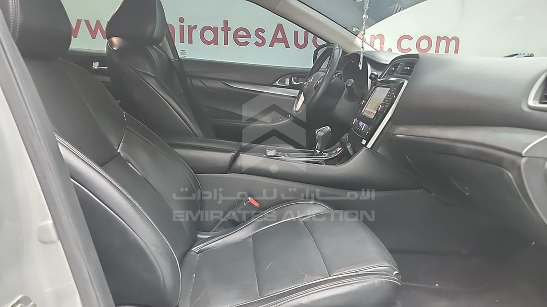 2016 Nissan Maxima — Front Right Passenger Seat View — Photo 25