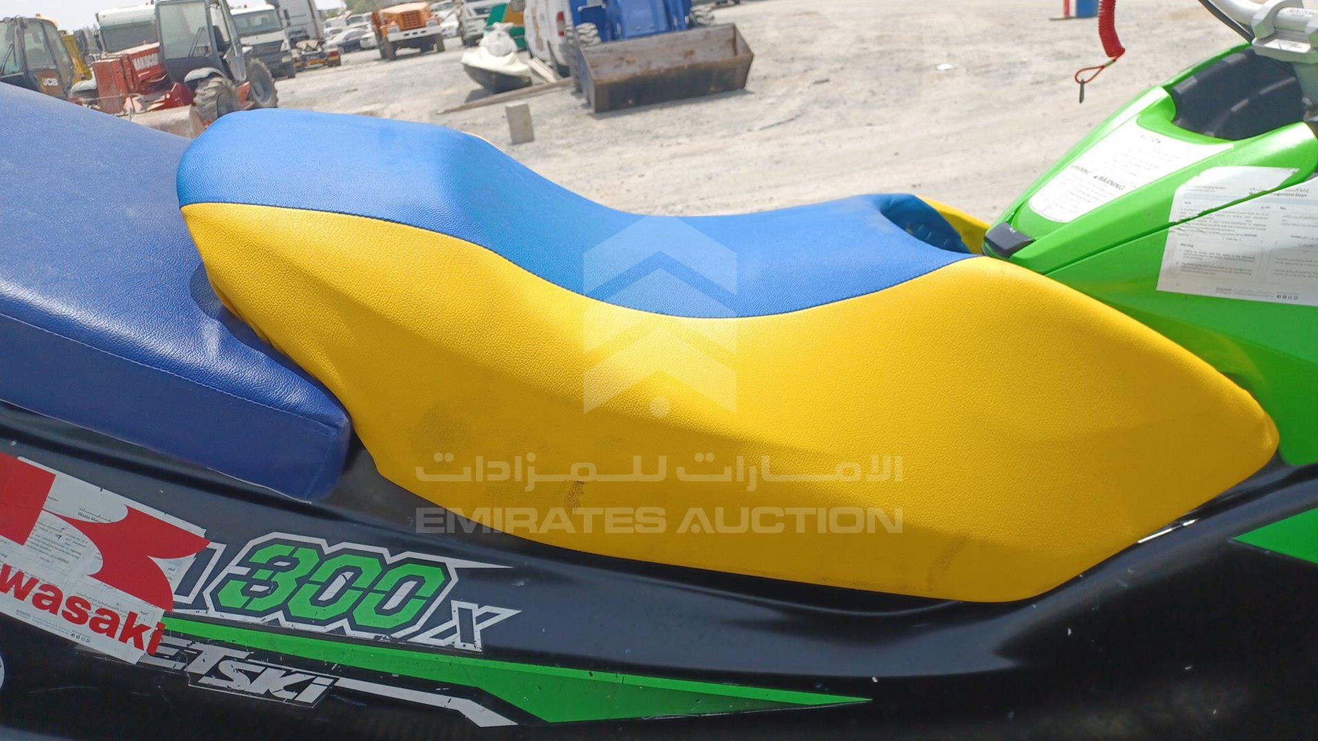 2011 JET SKI + TROLLEY KAWASAKI VIN: USKAW30978B111