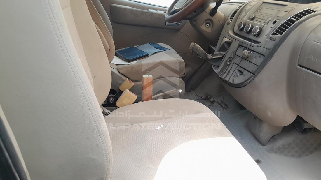 2014 Maxus V80 — Front Right Passenger Seat View — Photo 21