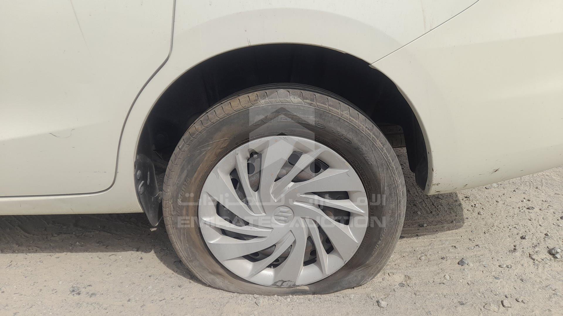 2020 SUZUKI ERTIGA VIN: MA3NC2B16LA185908