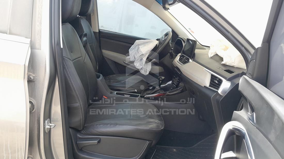 شيفروليه كابتيفا 2023 — زاوية الراكب الأمامي للمقعد — صورة 21