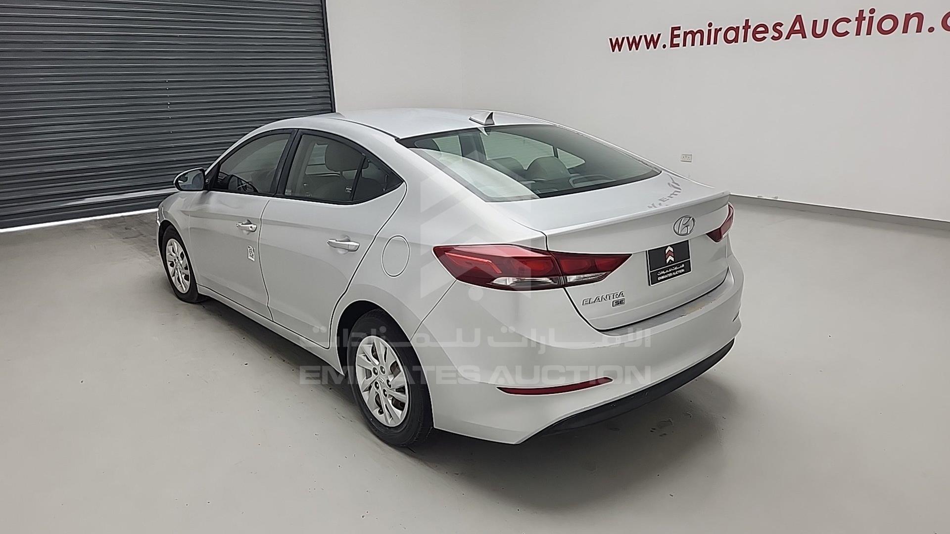 2018 HYUNDAI ELANTRA VIN: 5NPD74LF8JH376096
