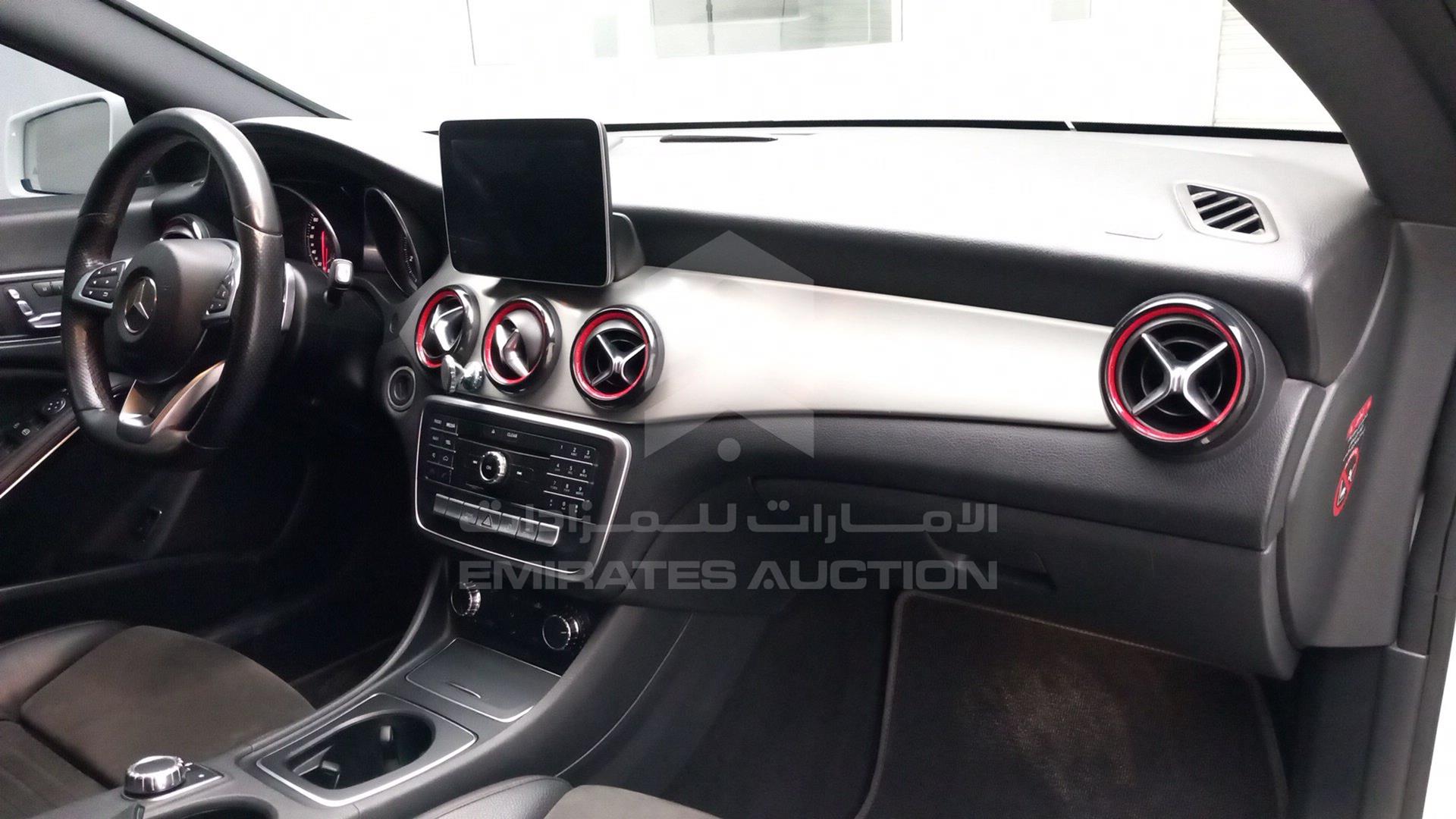 2018 MERCEDES CLA 250 VIN: WDDSJ4GB5JN562281