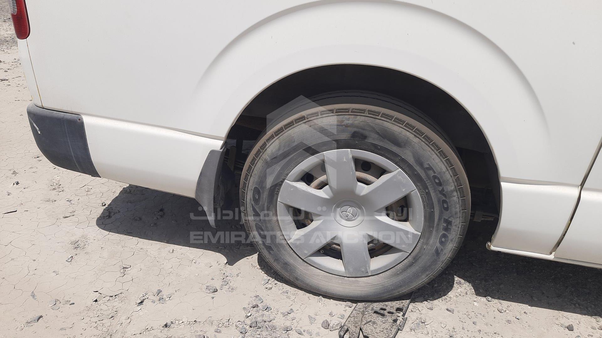 2010 TOYOTA HIACE VIN: JTGJX02PXA0030444