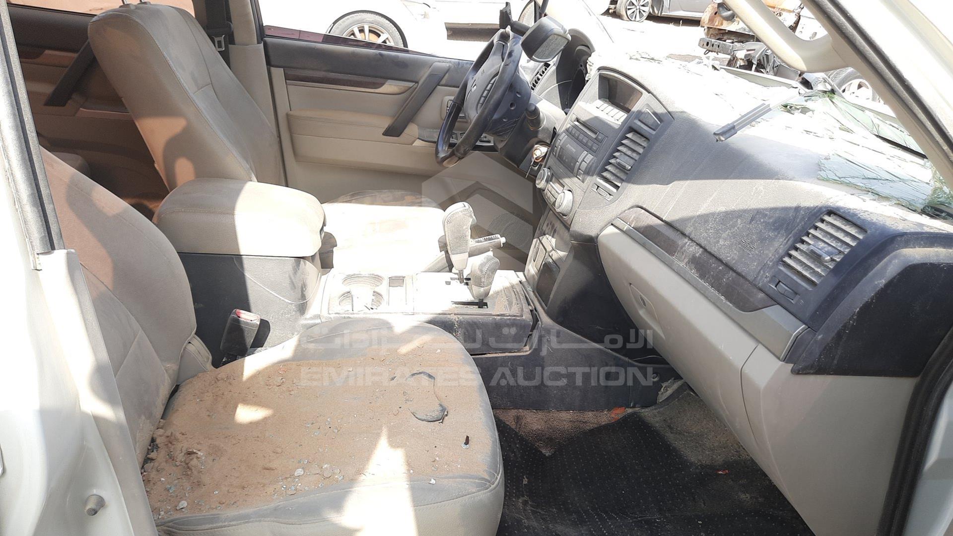 2014 MITSUBISHI PAJERO VIN: JMYLRV95WEJ707696