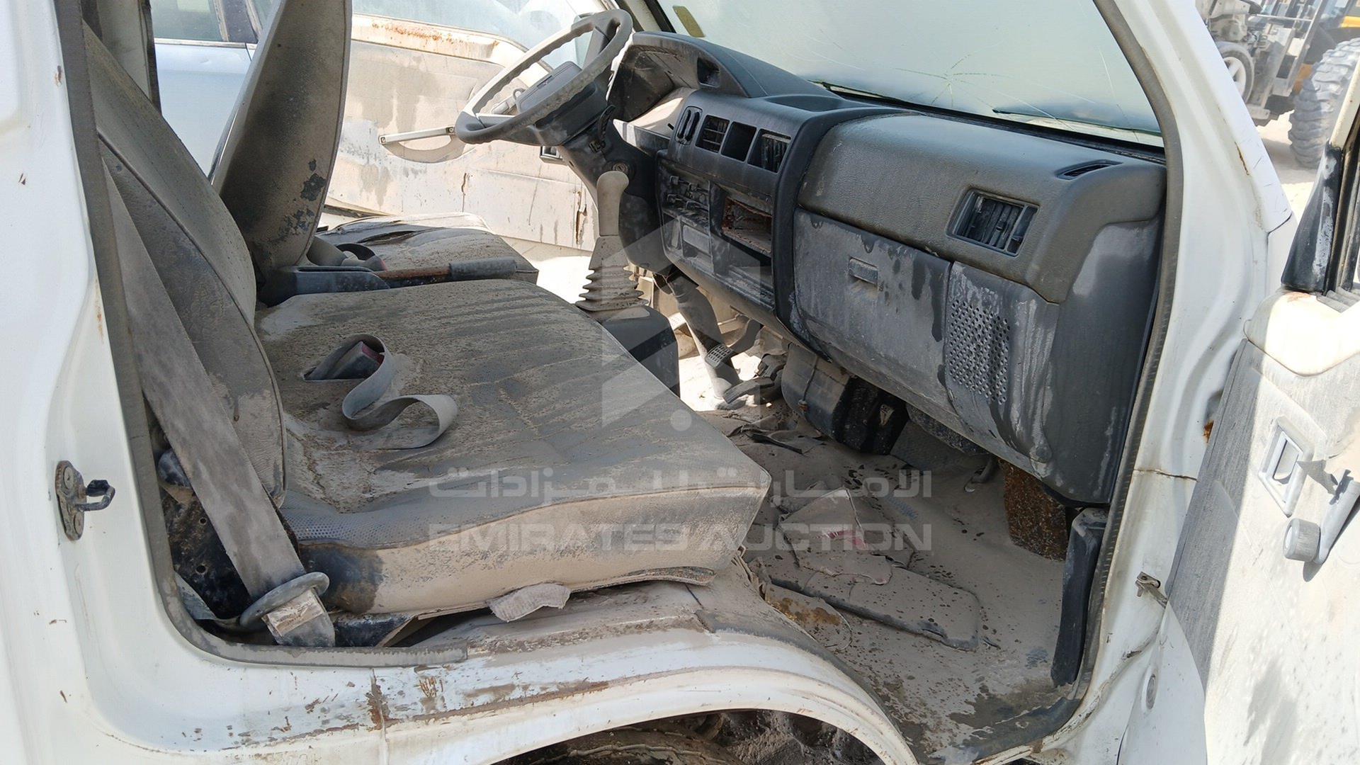 2008 MITSUBISHI L 300 VIN: JMYJNP13V8A702333