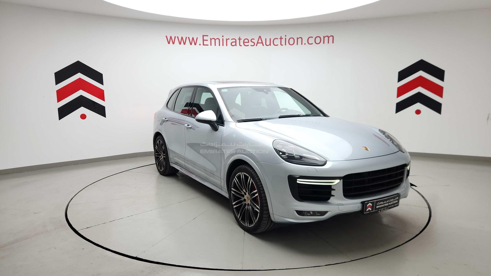 2016 PORSCHE CAYENNE VIN: WP1ZZZ92ZGLA72836