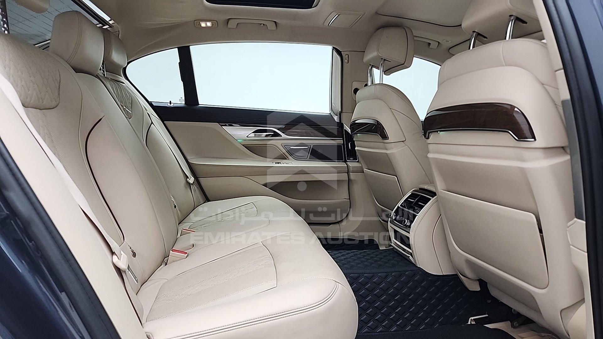 2016 BMW 740 VIN: WBA7E2C59GG546751