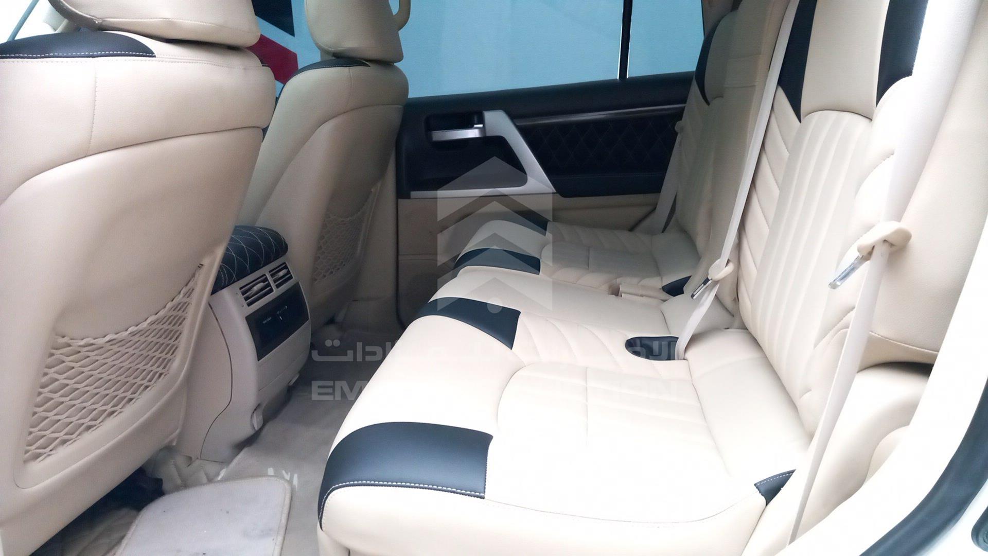 2016 TOYOTA LAND CRUISER VIN: JTMHY05J6G4036341