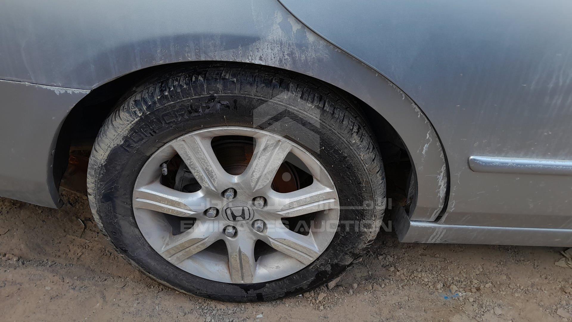 2006 HONDA ACCORD VIN: JHMCM56596C407855