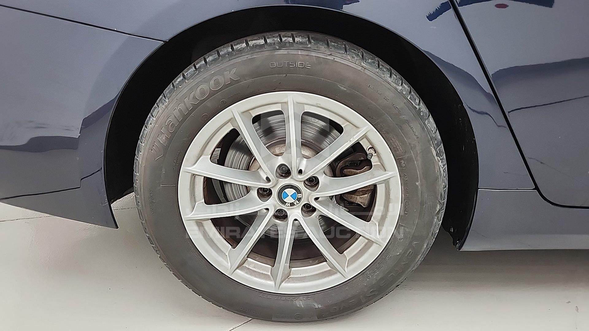 2020 BMW 520 VIN: WBAJL1A04LBM40390