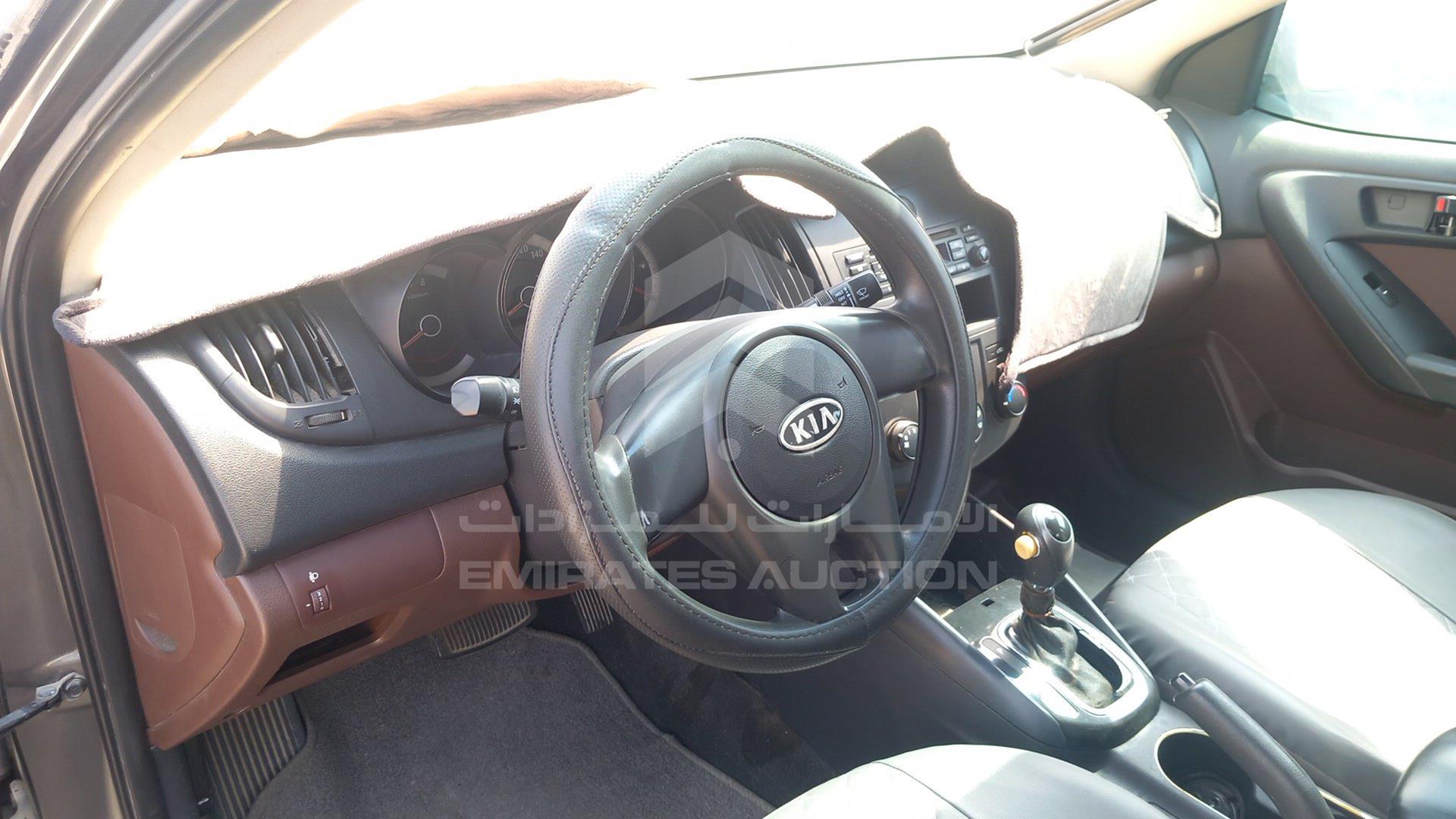 2013 KIA CERATO VIN: KNAFT411XD5788808