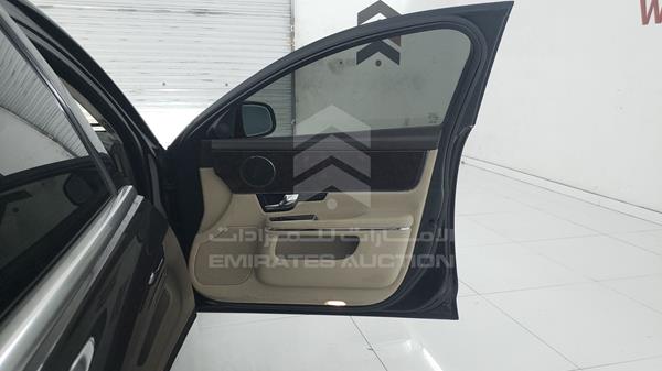 Jaguar XJL 2011 SAJAA20F2BLV16946 Image 28